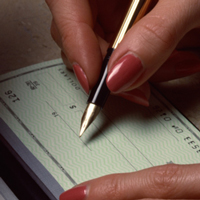 200x200-signing-cheque-book.jpg